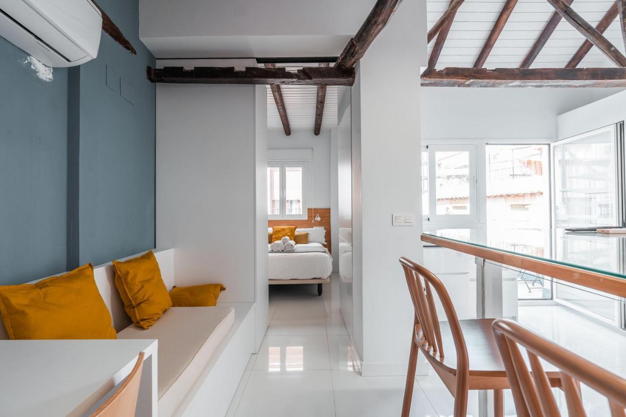 Qh Eme Suites Granada Exterior photo