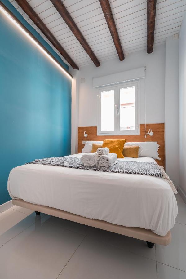 Qh Eme Suites Granada Exterior photo