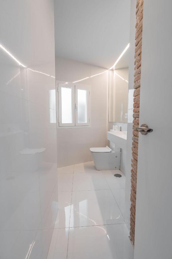 Qh Eme Suites Granada Exterior photo