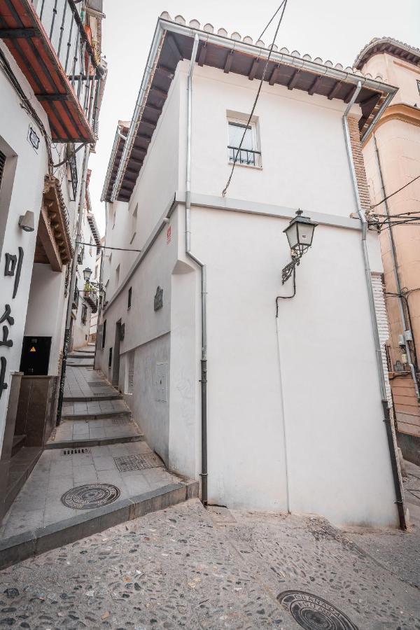 Qh Eme Suites Granada Exterior photo